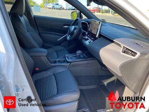 Certified 2026 Toyota Corolla Cross AWD Hybrid w/ Convenience Package image 16