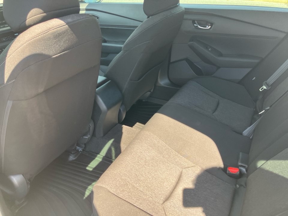 Certified 2023 Honda Accord EX image 34