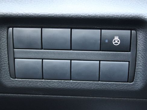 Certified 2023 Nissan Kicks SR w/ SR Premium Package image 29