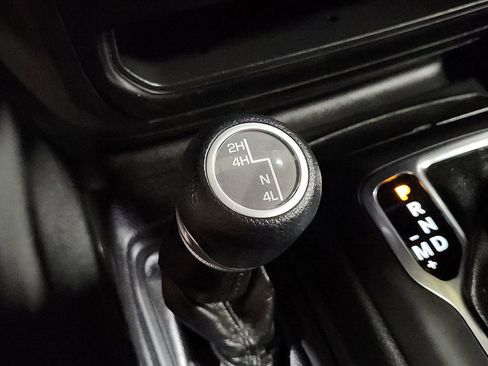 Used 2022 Jeep Wrangler Unlimited Sport S image 40