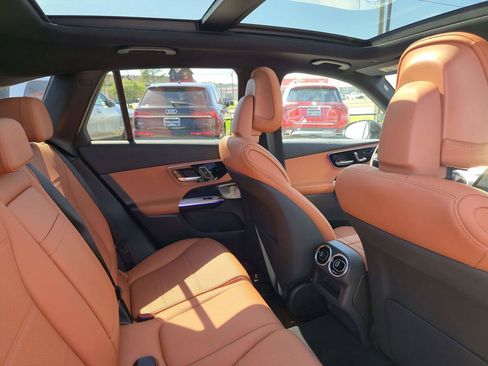 New 2025 Mercedes-Benz GLC 300 4MATIC image 7