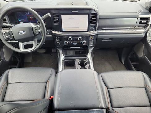 Used 2025 Ford F450 Lariat AWD/4WD image 12