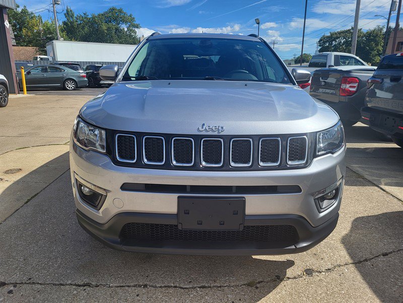 Used 2021 Jeep Compass Latitude AWD/4WD image 2