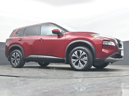 Certified 2023 Nissan Rogue SV image 21