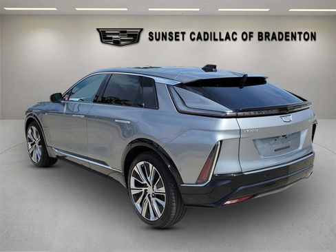 Certified 2025 Cadillac Lyriq Luxury w/ Nappa Leather Package image 6