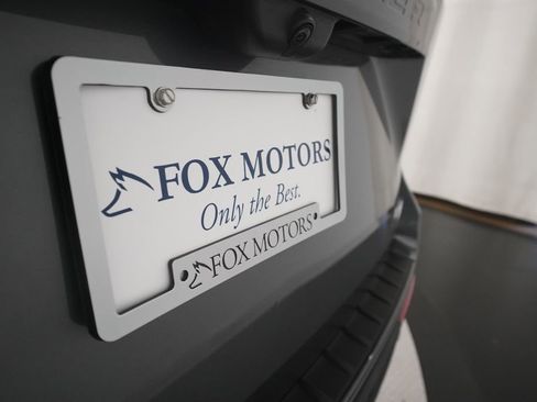 Used 2024 Ford Explorer XLT w/ Equipment Group 202A AWD/4WD image 39