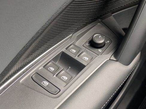 New 2026 Volkswagen Tiguan SEL R-Line AWD/4WD image 25