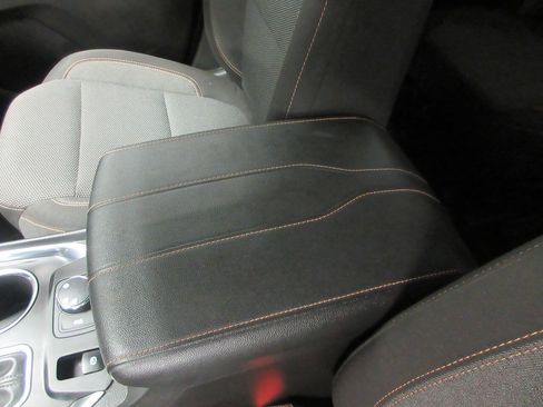 Used 2018 Chevrolet Traverse LT AWD/4WD image 24