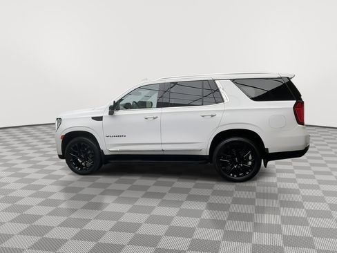 Certified 2024 GMC Yukon SLT w/ SLT Premium Package AWD/4WD image 42