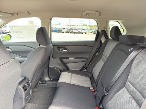 New 2026 Nissan Rogue SV AWD/4WD image 32
