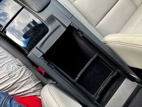 Used 2013 Lexus ES 350 350 w/ Luxury Pkg image 21