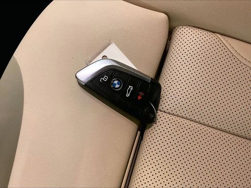 Certified 2025 BMW i4 eDrive40 w/ Premium Package image 14