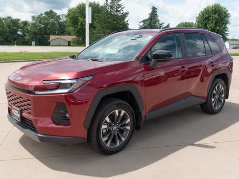 Used 2026 Toyota RAV4 Limited AWD/4WD image 5