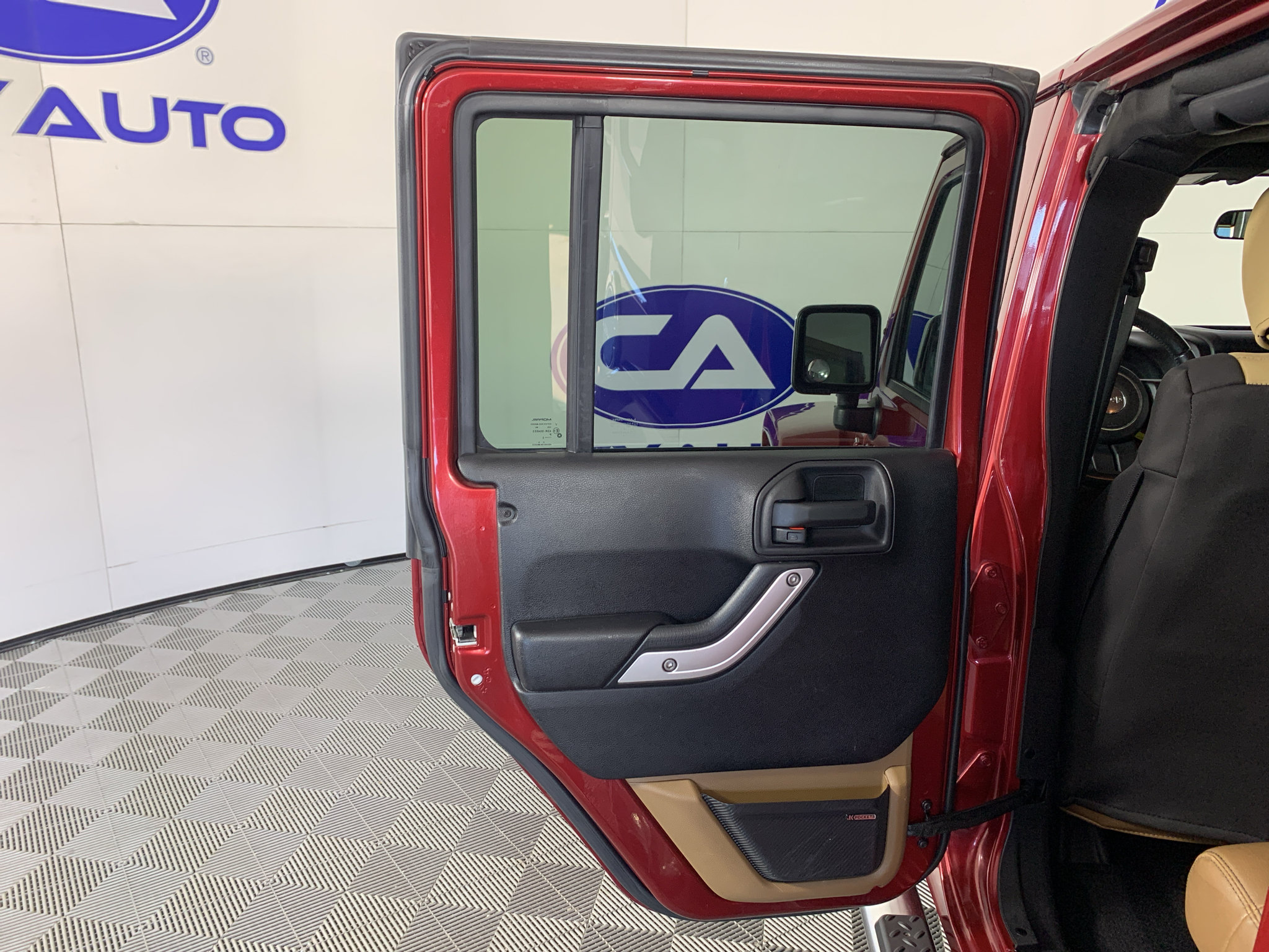 Used 2012 Jeep Wrangler Unlimited Sahara w/ Mopar Chrome Edition Group AWD/4WD image 24