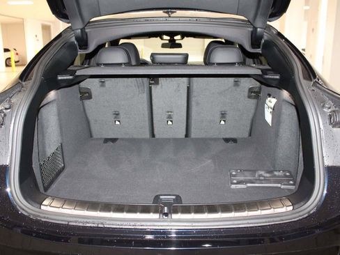 Certified 2023 BMW X4 xDrive30i w/ M Sport Package image 8