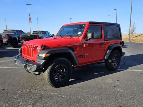 Used 2022 Jeep Wrangler Sport image 3