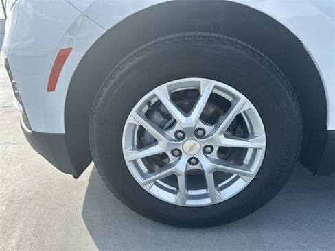 Used 2023 Chevrolet Equinox LS w/ LS Convenience Package image 19