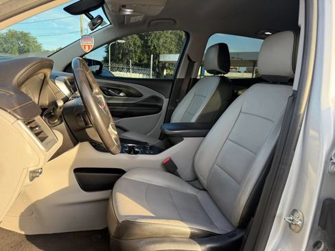 Used 2019 GMC Terrain SLT AWD/4WD image 9