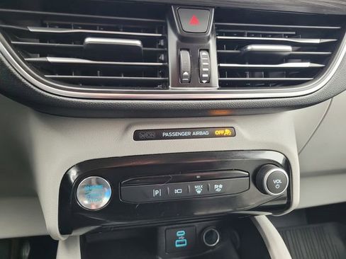 Certified 2023 Ford Escape SE w/ PHEV Premium Package image 23