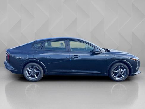 New 2026 Kia K4 LXS image 4