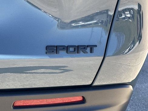 Used 2025 Honda HR-V Sport image 9