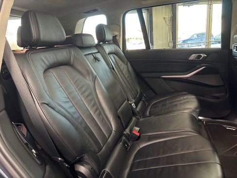 Used 2020 BMW X7 xDrive40i w/ Premium Package image 41