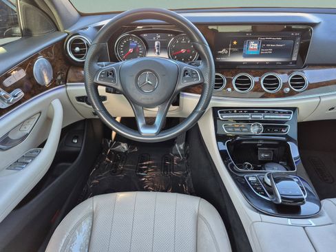 Used 2017 Mercedes-Benz E 300 image 14