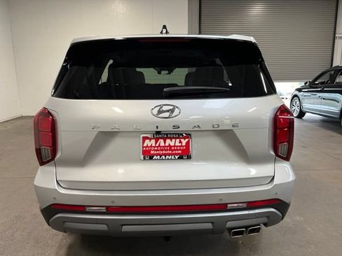 Used 2025 Hyundai Palisade SEL FWD image 4