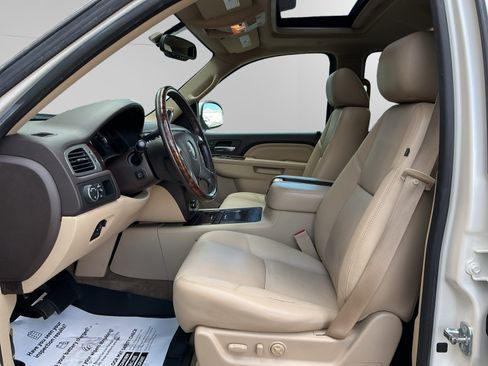 Used 2012 GMC Yukon Denali AWD/4WD image 9