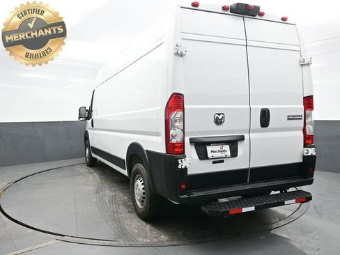Used 2024 RAM ProMaster 2500 w/ Convenience Group FWD image 5