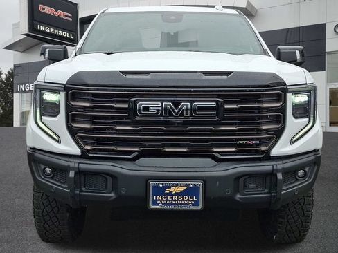 Used 2026 GMC Sierra 1500 AT4X w/ LPO, Black Badging Package AWD/4WD image 23