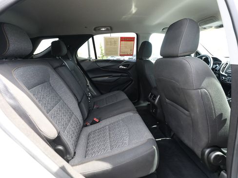Used 2024 Chevrolet Equinox LT AWD/4WD image 22