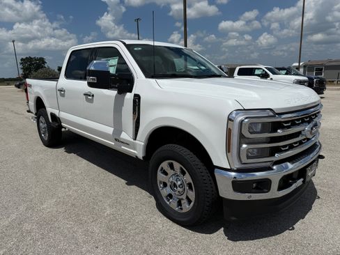 New 2025 Ford F350 Lariat w/ Lariat Ultimate Package image 14