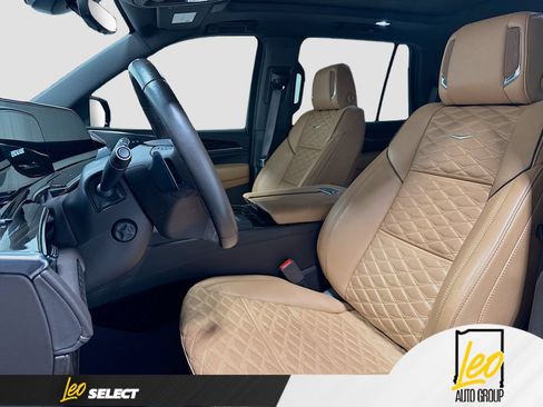 Used 2023 Cadillac Escalade Sport w/ LPO, ONYX Package AWD/4WD image 25