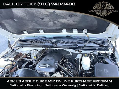 Used 2005 GMC Sierra 2500 SLT w/ Skid Plate Package AWD/4WD image 17
