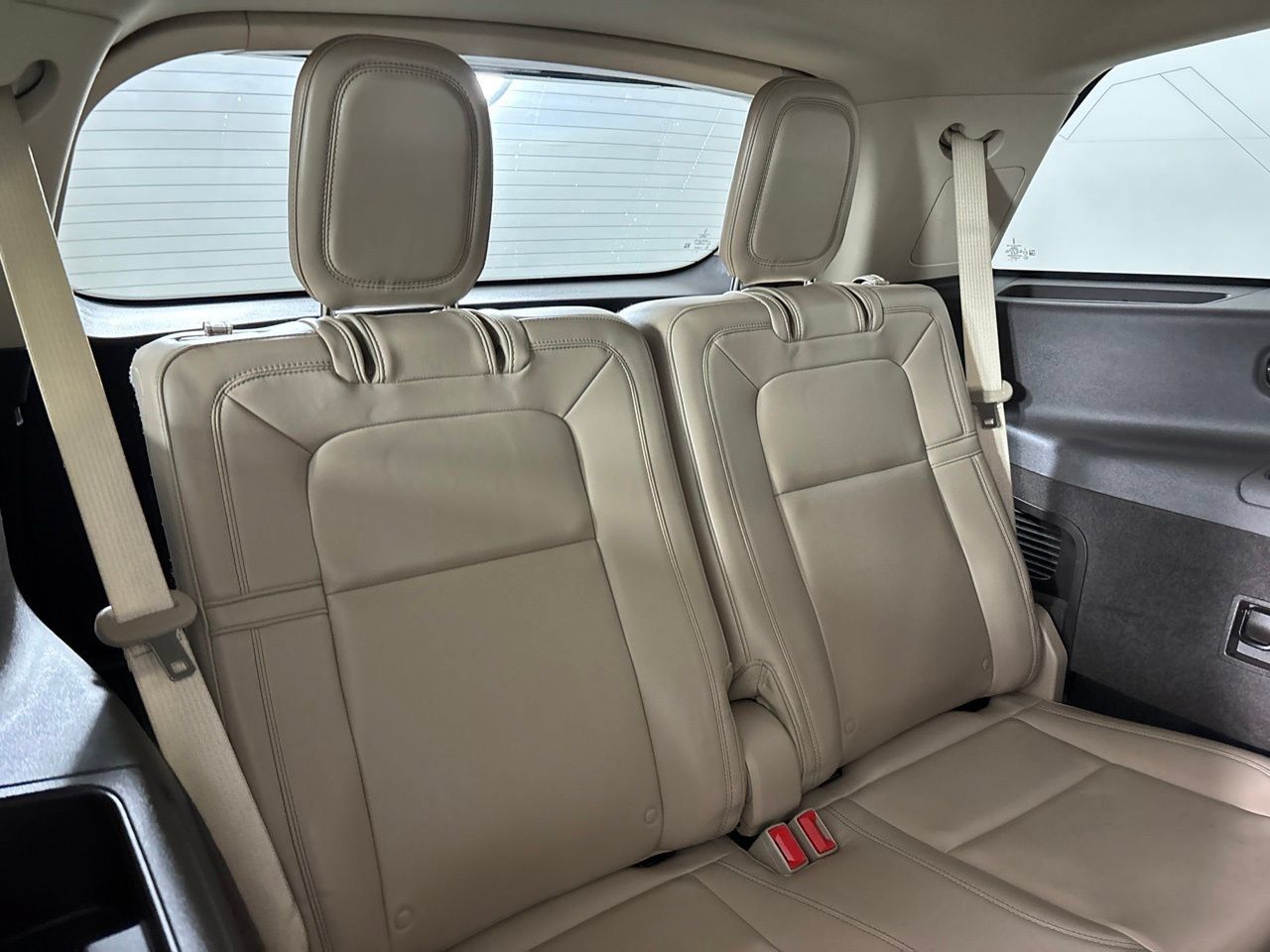 Used 2020 Lincoln Aviator Reserve w/ Equipment Group 201A AWD/4WD image 32