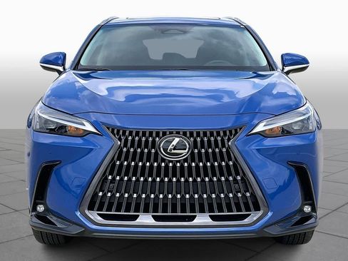 Used 2025 Lexus NX 250 FWD w/ Accessory Package (K3) image 4