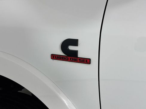 Used 2022 RAM 3500 Laramie w/ Night Edition image 10