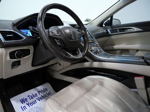 Used 2017 Lincoln MKZ Select w/ Select Plus Package image 11