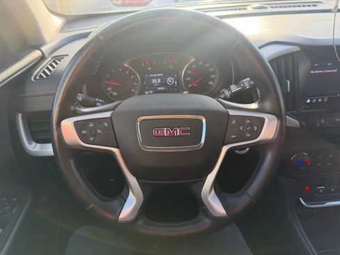 Used 2021 GMC Terrain SLE w/ Driver Convenience Package image 12
