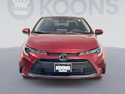 Used 2025 Toyota Corolla LE image 11
