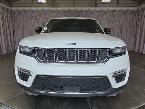 Used 2024 Jeep Grand Cherokee Limited 4xe AWD/4WD image 11