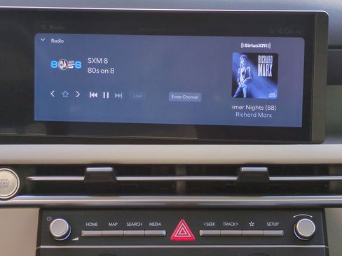 Certified 2025 Hyundai Tucson SE image 17