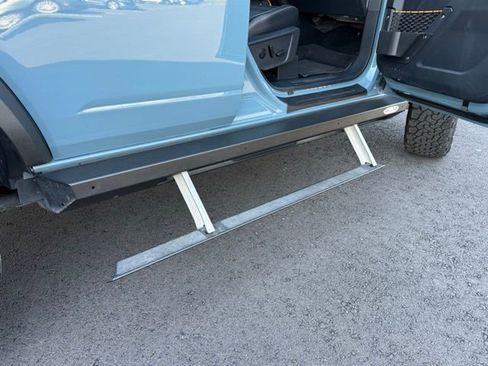 Used 2022 Ford Bronco Badlands image 13