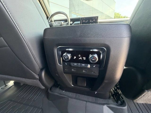 New 2026 GMC Yukon XL AT4 w/ AT4 Premium Plus Package AWD/4WD image 21