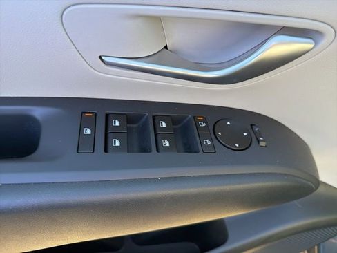 Certified 2025 Hyundai Tucson SEL image 12