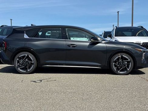 New 2026 Kia K4 GT-Line Turbo FWD image 3
