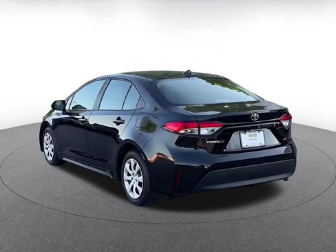 Used 2023 Toyota Corolla LE image 11