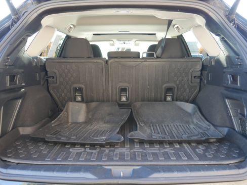 Used 2021 Subaru Outback Premium image 6