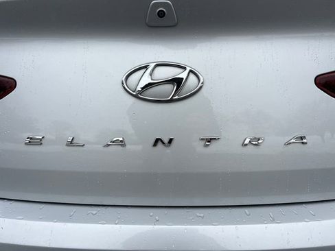 Used 2019 Hyundai Elantra SEL image 37